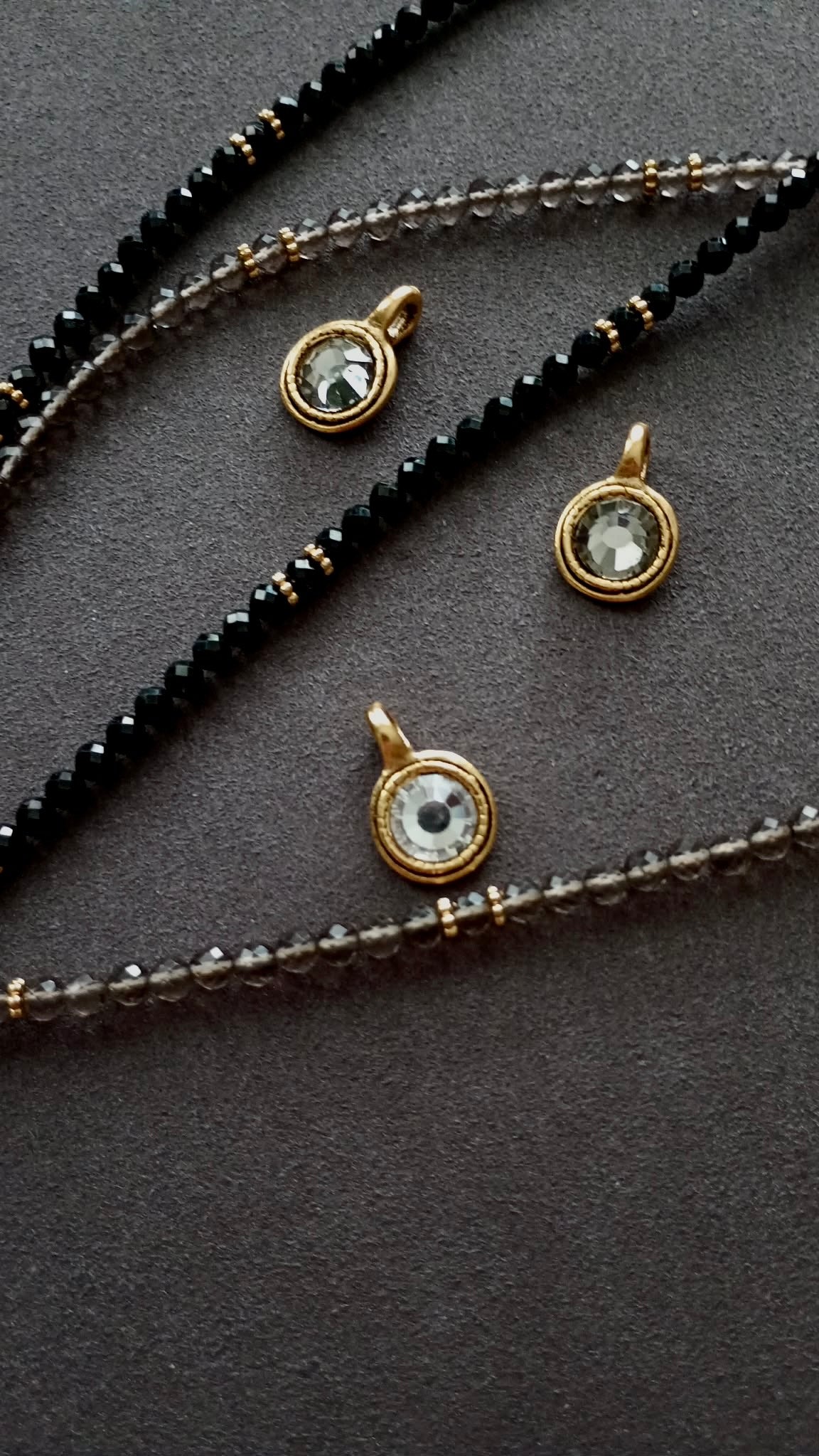 EYLISA BLACK SPINEL NECKLACE
