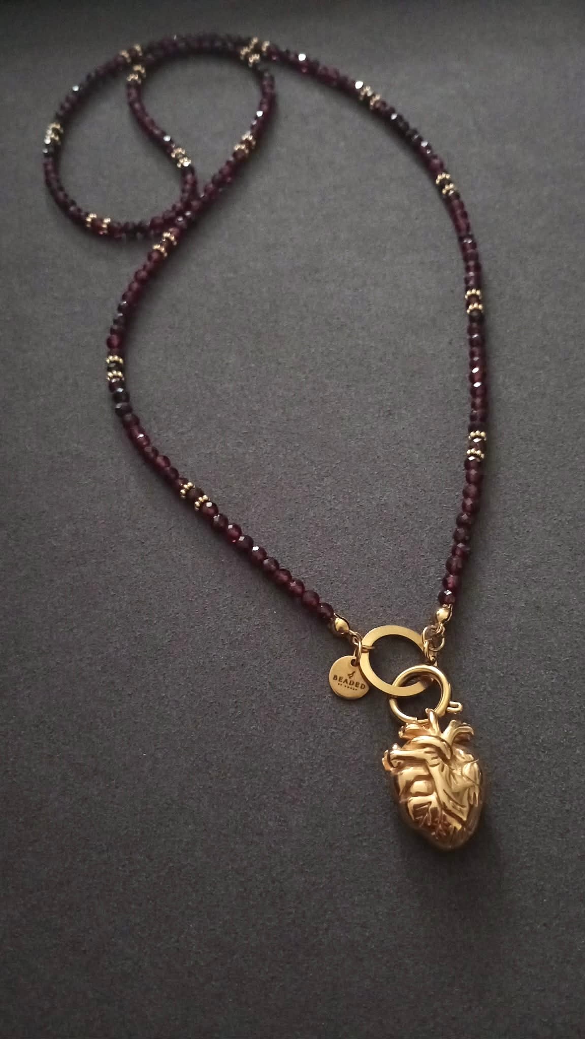HEART-LED GARNET NECKLACE