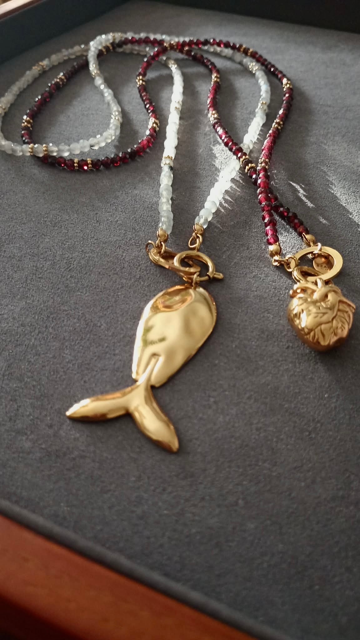 INNER-LED LABRADORITE NECKLACE