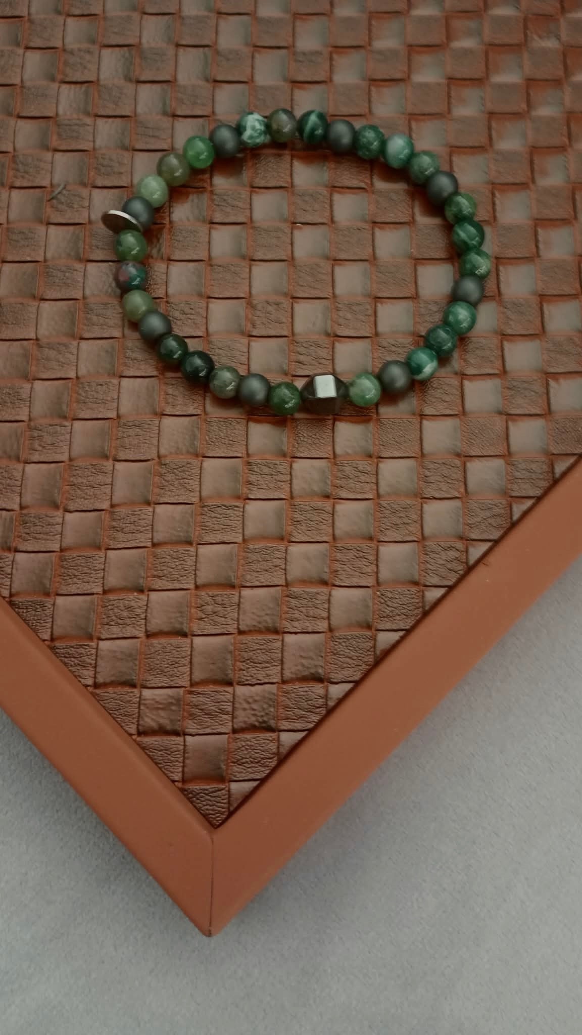 GROUNDED - Indian Agate & Hematite