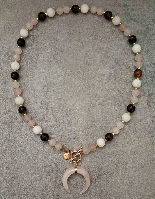 LUNELIA  NECKLACE